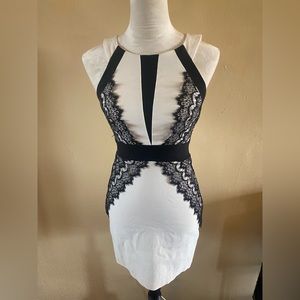 Teezeme white and black mini dress lace detail size 7 runs small
